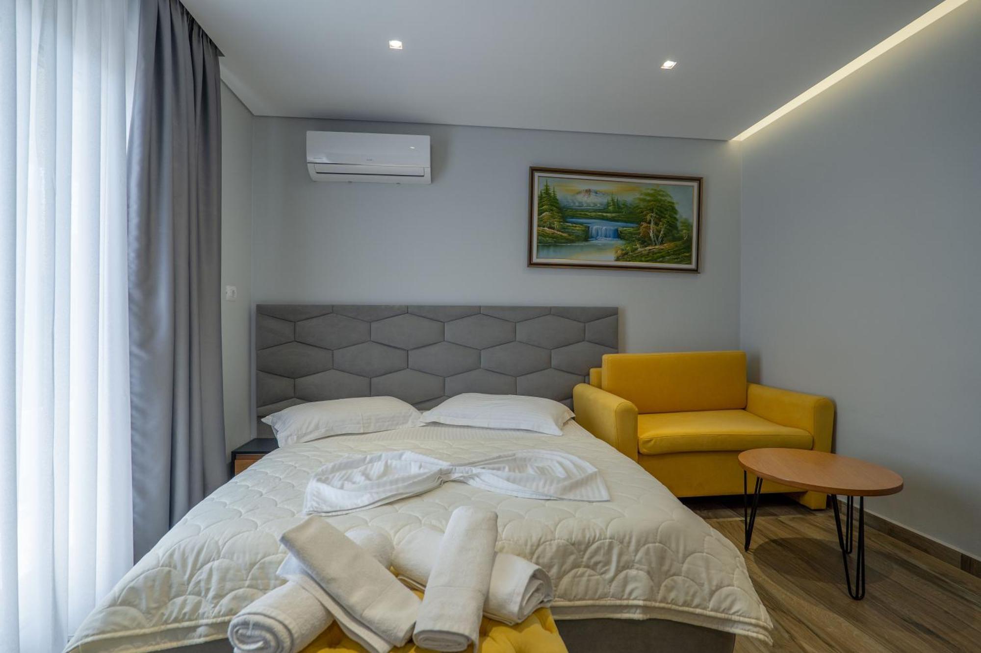 Sunkised Hotel Саранда Экстерьер фото