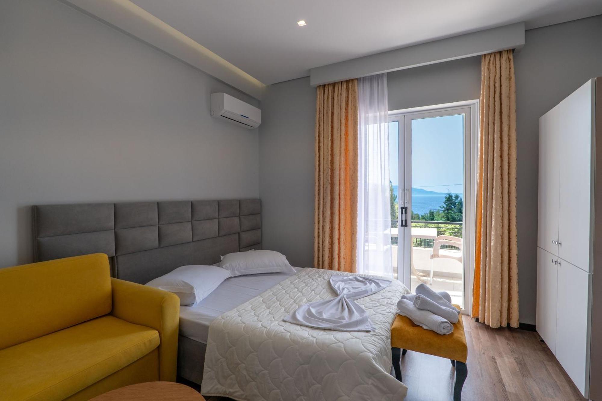 Sunkised Hotel Саранда Экстерьер фото