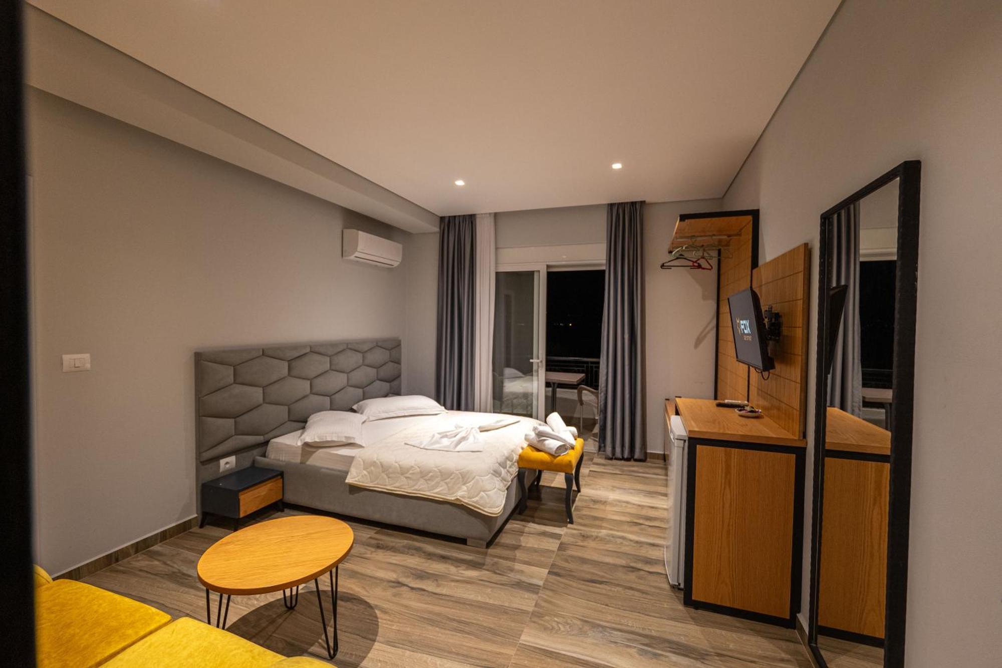 Sunkised Hotel Саранда Экстерьер фото