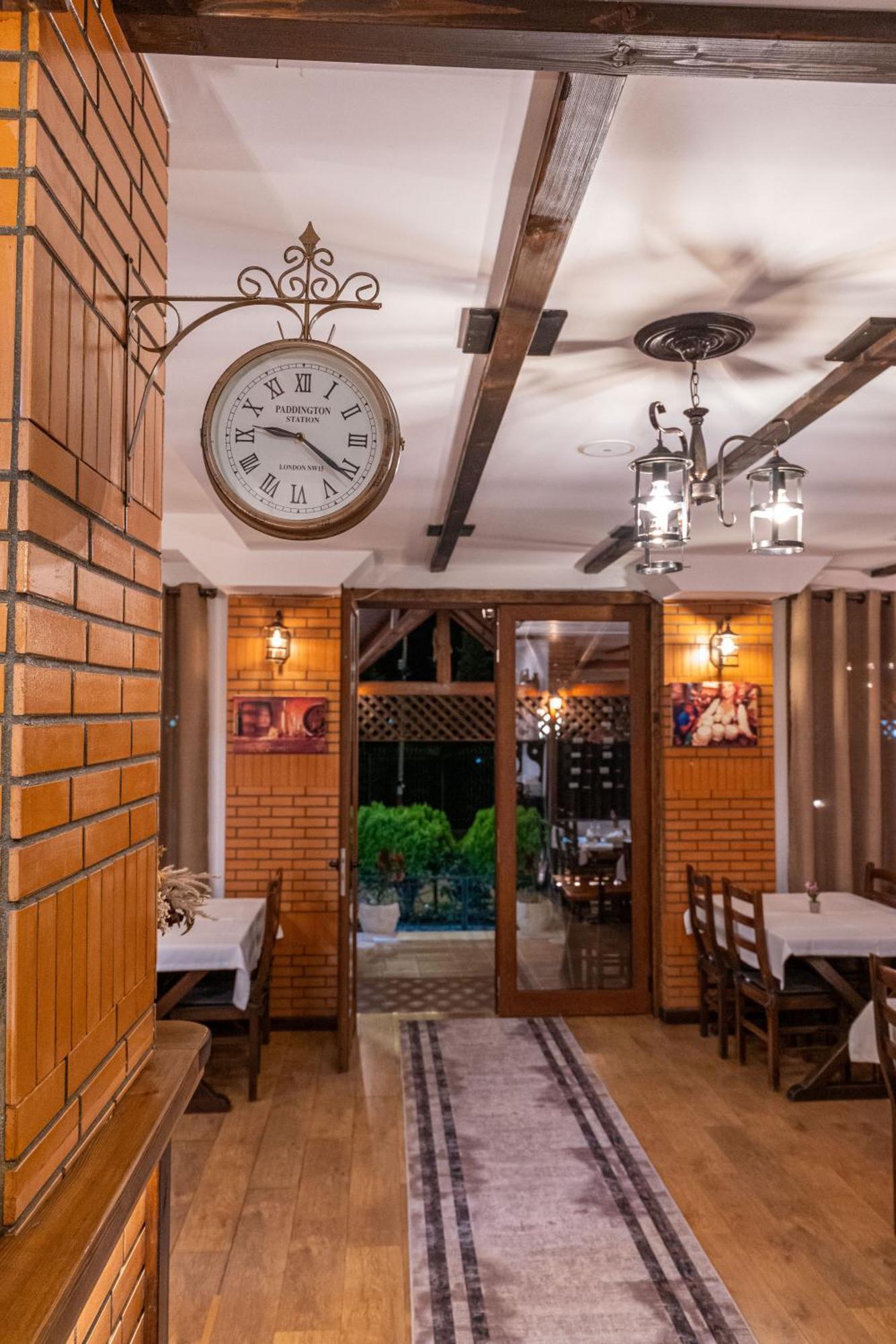 Sunkised Hotel Саранда Экстерьер фото
