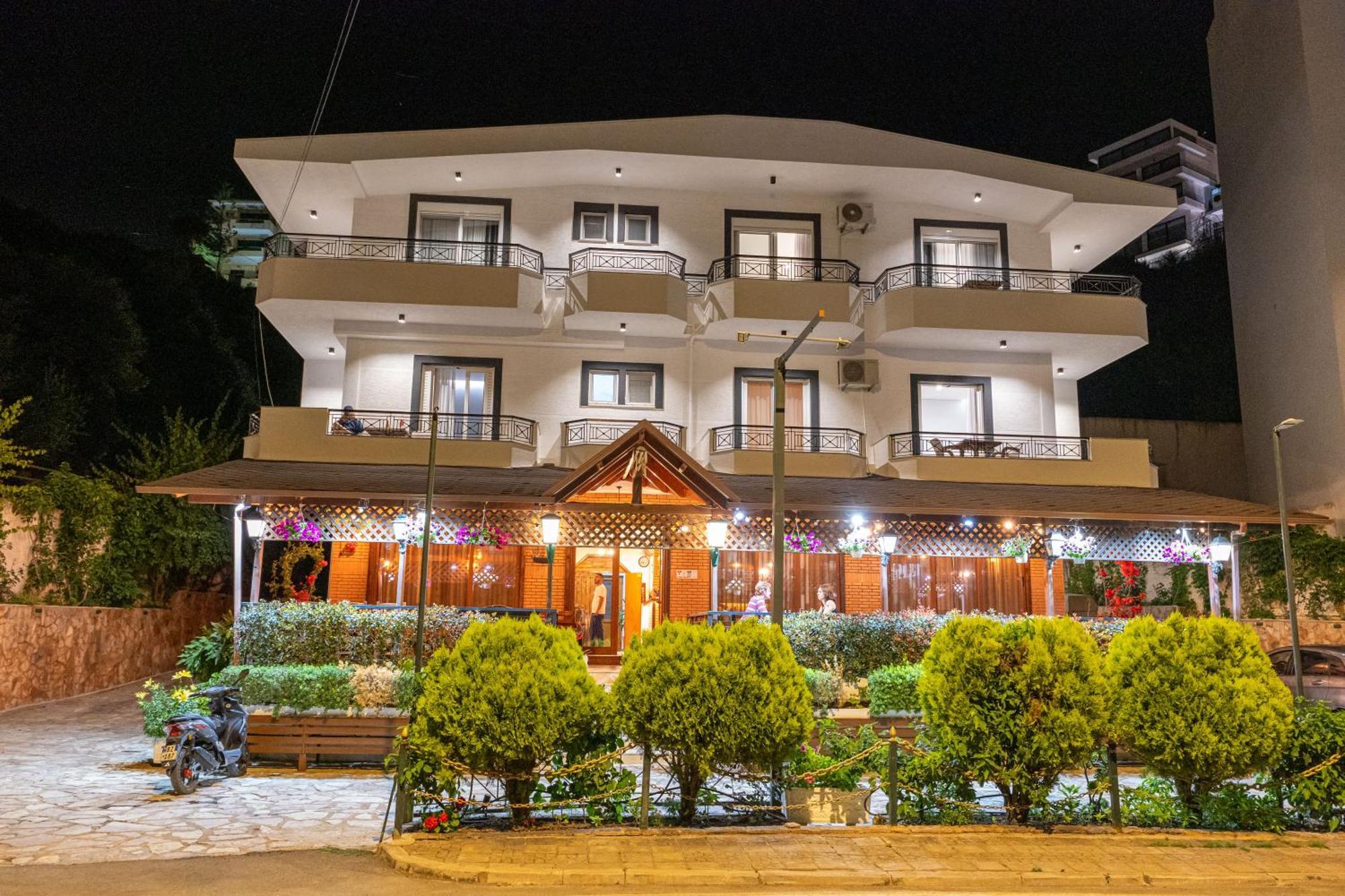 Sunkised Hotel Саранда Экстерьер фото