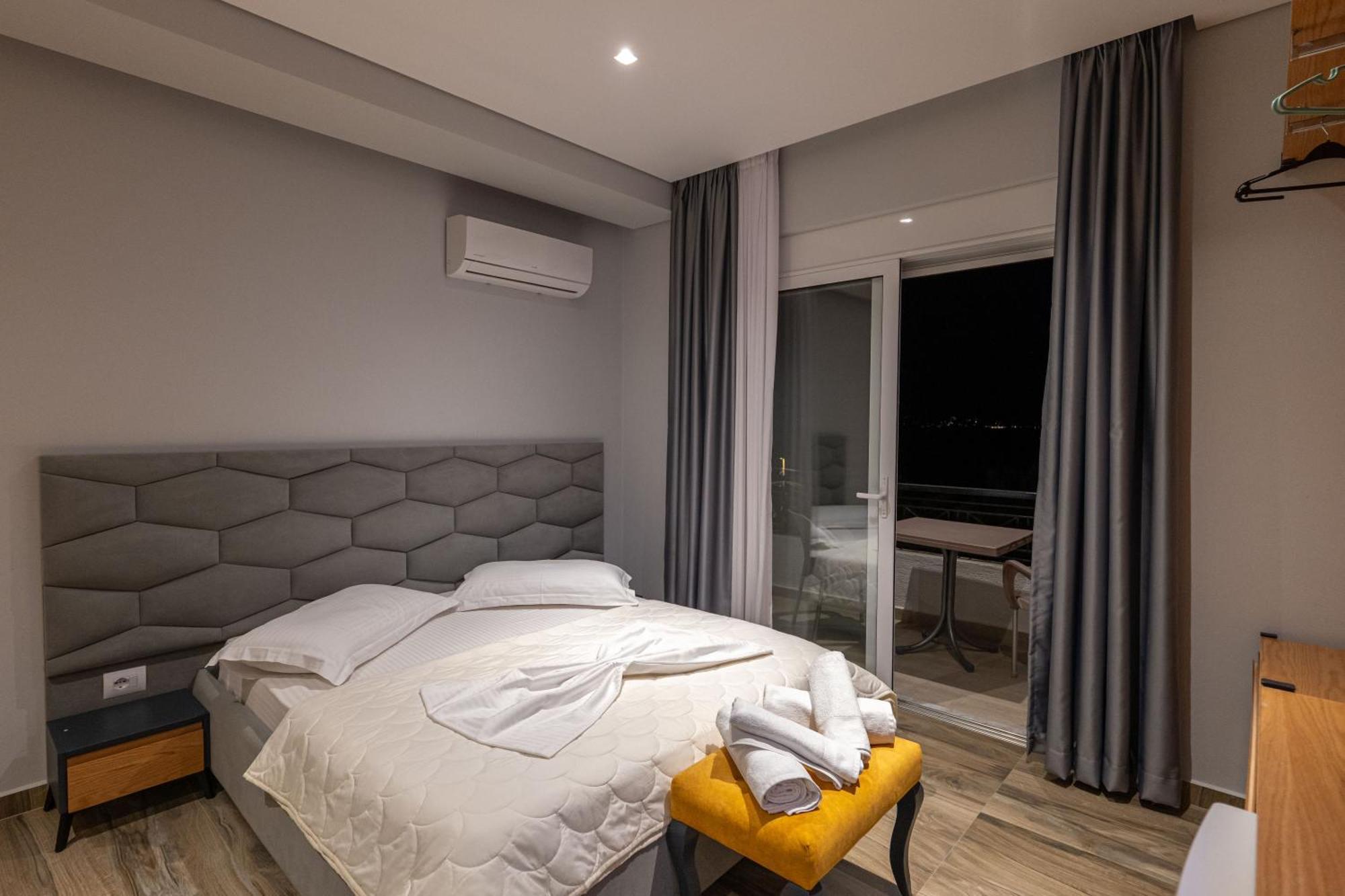 Sunkised Hotel Саранда Экстерьер фото